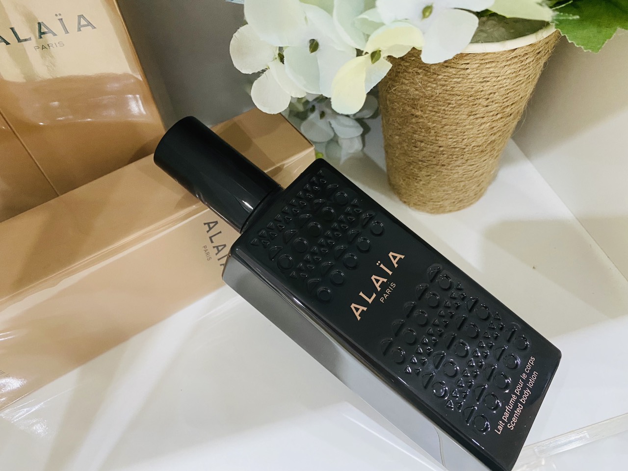 Dưỡng Thể Alaia Scented Body Lotion – Good perfume Good mood