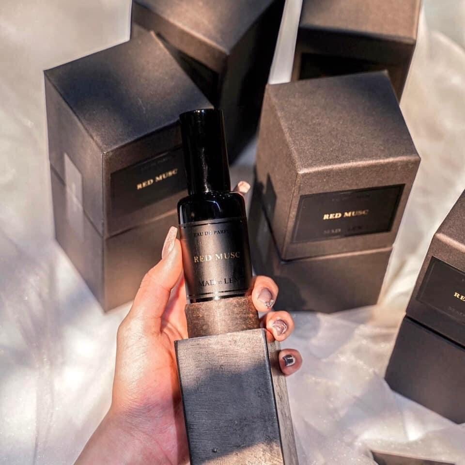 Mad-et-Len-Red-Musc-1